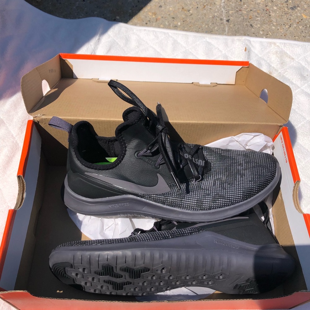 Women Nike Free TR 8 Flock